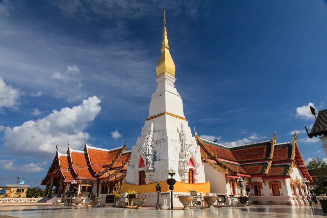Wat Phra That Choeng Chum Temple Retreat