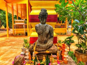 Wat Pa Eo Kan Temple