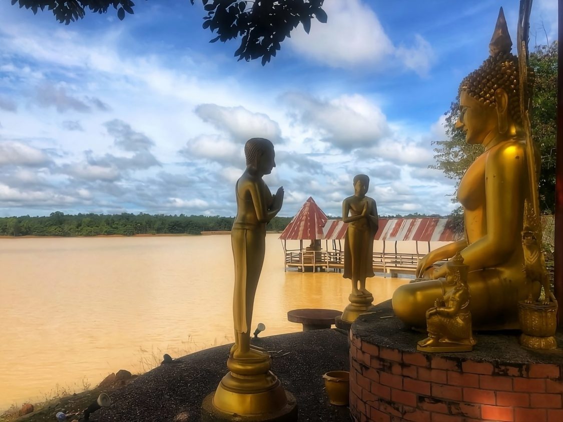 Arokhayasala at Wat Kham Pramong