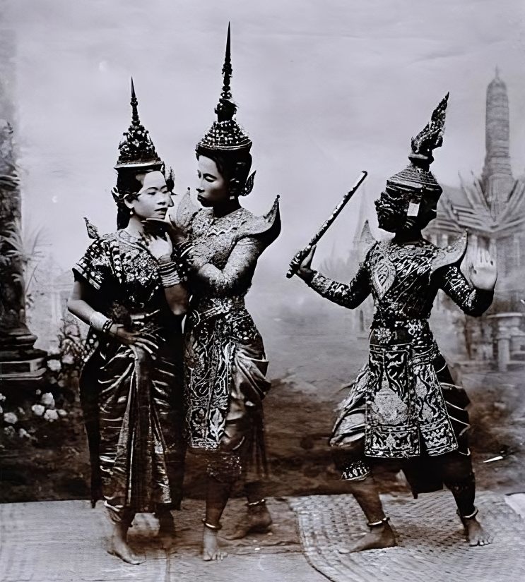 Siam Khon Performers
