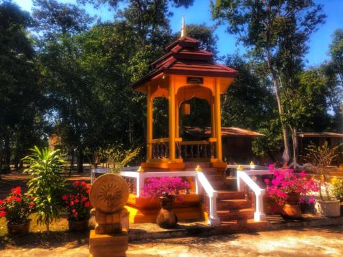 Wat Ban Nong Sai Khao