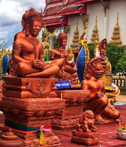 Wat Chaeng Saeng Arun in Phanna Nikhom