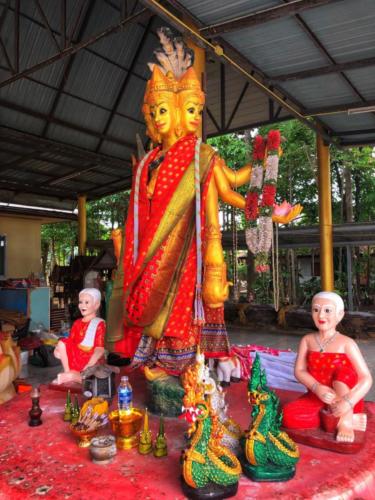 Wat Chaeng Saeng Arun in Phanna Nikhom