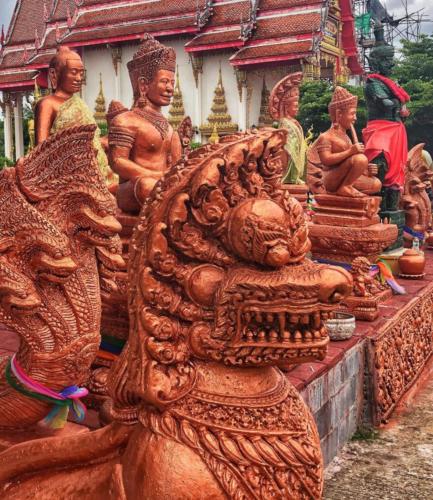 Wat Chaeng Saeng Arun in Phanna Nikhom