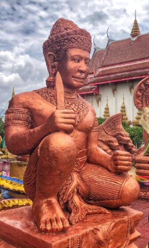Wat Chaeng Saeng Arun in Phanna Nikhom