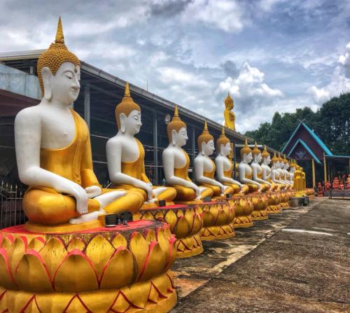 Wat Chaeng Saeng Arun in Phanna Nikhom
