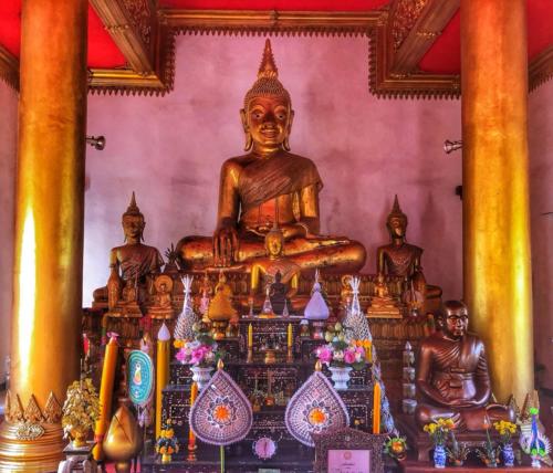 Wat Klang (วัดกลาง)