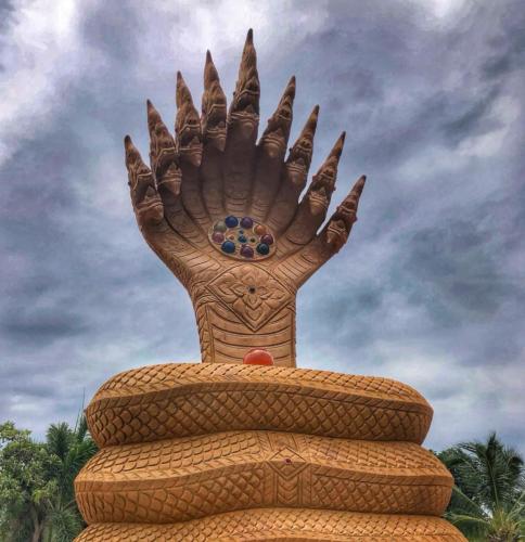 Wat Maha Phom Phothirat