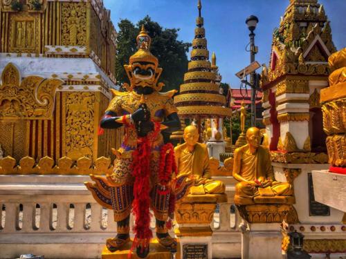 Wat Mahatat (วัดมหาธาตุ)