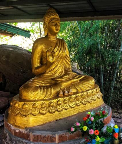 Wat Pa Saeng Tham Khantiko