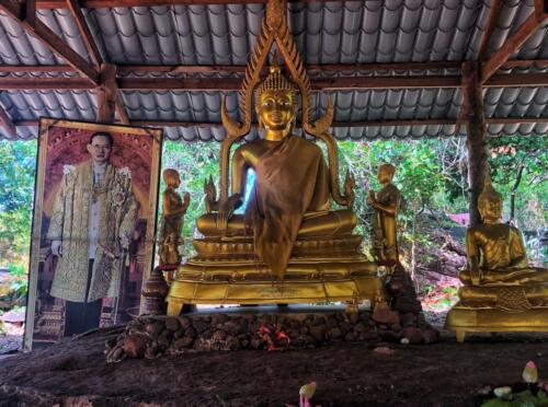 Wat Pa Saeng Tham Khantiko