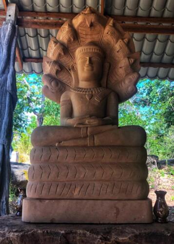 Wat Pa Saeng Tham Khantiko
