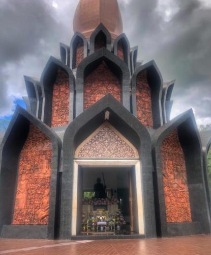 Wat Pa Udom Somphon