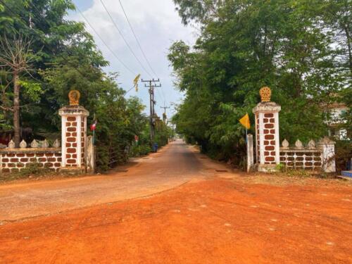 Wat Phra That Dum - วัดพระธาตุดุม