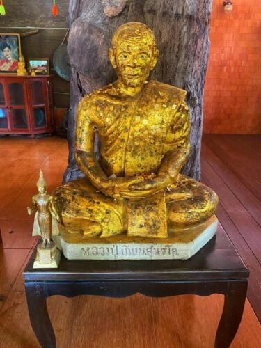 Wat Sawang Hua Na Kham - Kalasin Temples