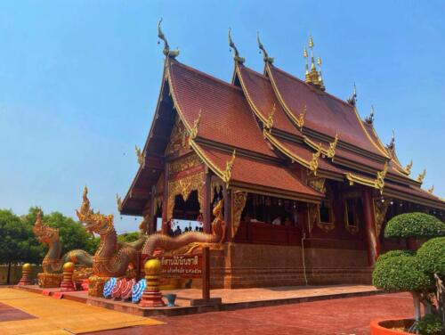 Wat Sawang Hua Na Kham - Kalasin Temples