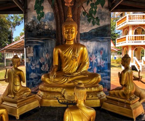 วัดสว่างเต็กสมบูรณ์ - Sakon Nakhon