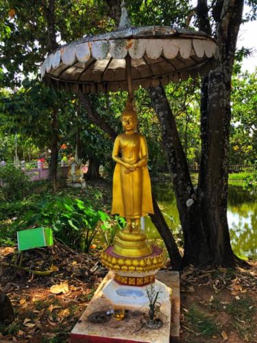 วัดสว่างเต็กสมบูรณ์ - Sakon Nakhon