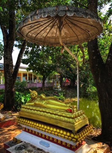วัดสว่างเต็กสมบูรณ์ - Sakon Nakhon