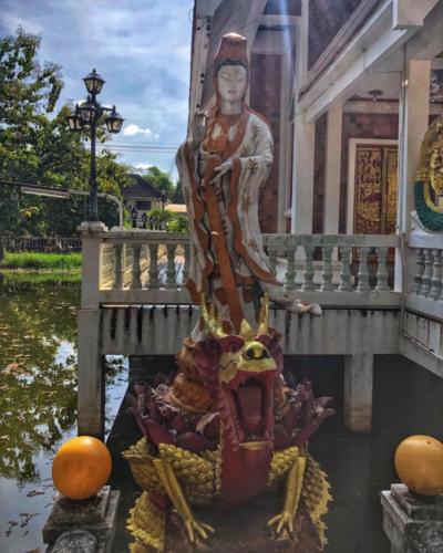 วัดสว่างเต็กสมบูรณ์ - Sakon Nakhon