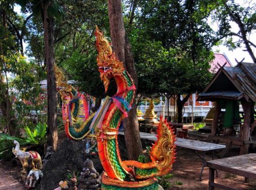วัดสว่างเต็กสมบูรณ์ - Sakon Nakhon