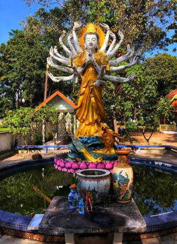 วัดสว่างเต็กสมบูรณ์ - Sakon Nakhon