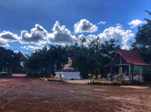 Wat Si Panyaram Temple - Sakon Nakhon
