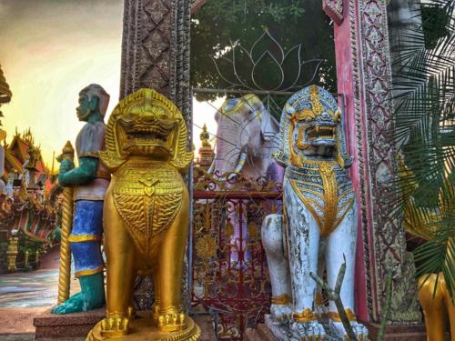 Wat Tai Phra Chao Yai Ong Tue