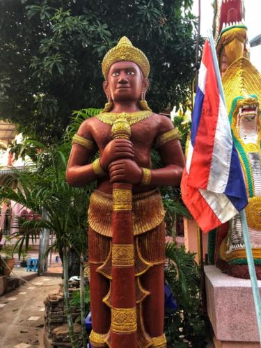Wat Tai Phra Chao Yai Ong Tue