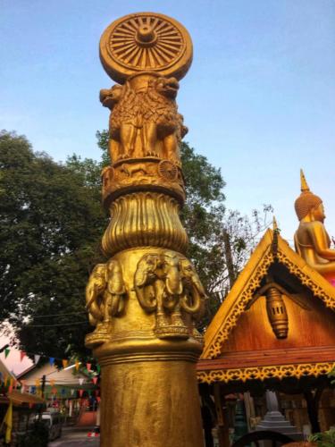 Wat Tai Phra Chao Yai Ong Tue