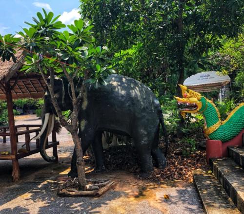 Wat Tham Chao Phu Kha - Sakon Nakhon