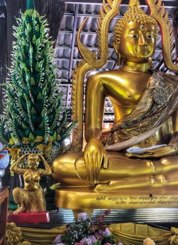 Wat Tham Pha Daen Gold Budda Sculpture