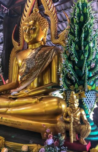 Wat Tham Pha Daen Gold Buddha Art