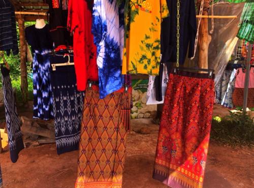 Wat Tham Pha Daen Thai Fashion