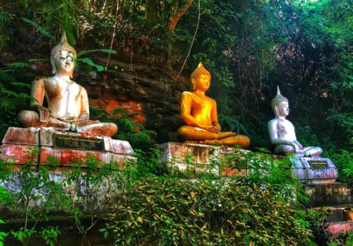 Wat Tham Pha Daen Three Buddhas